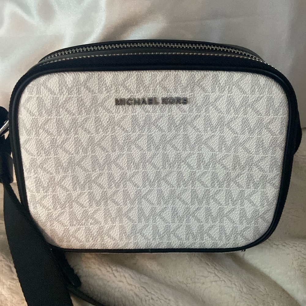 Michael Kors Crossbody